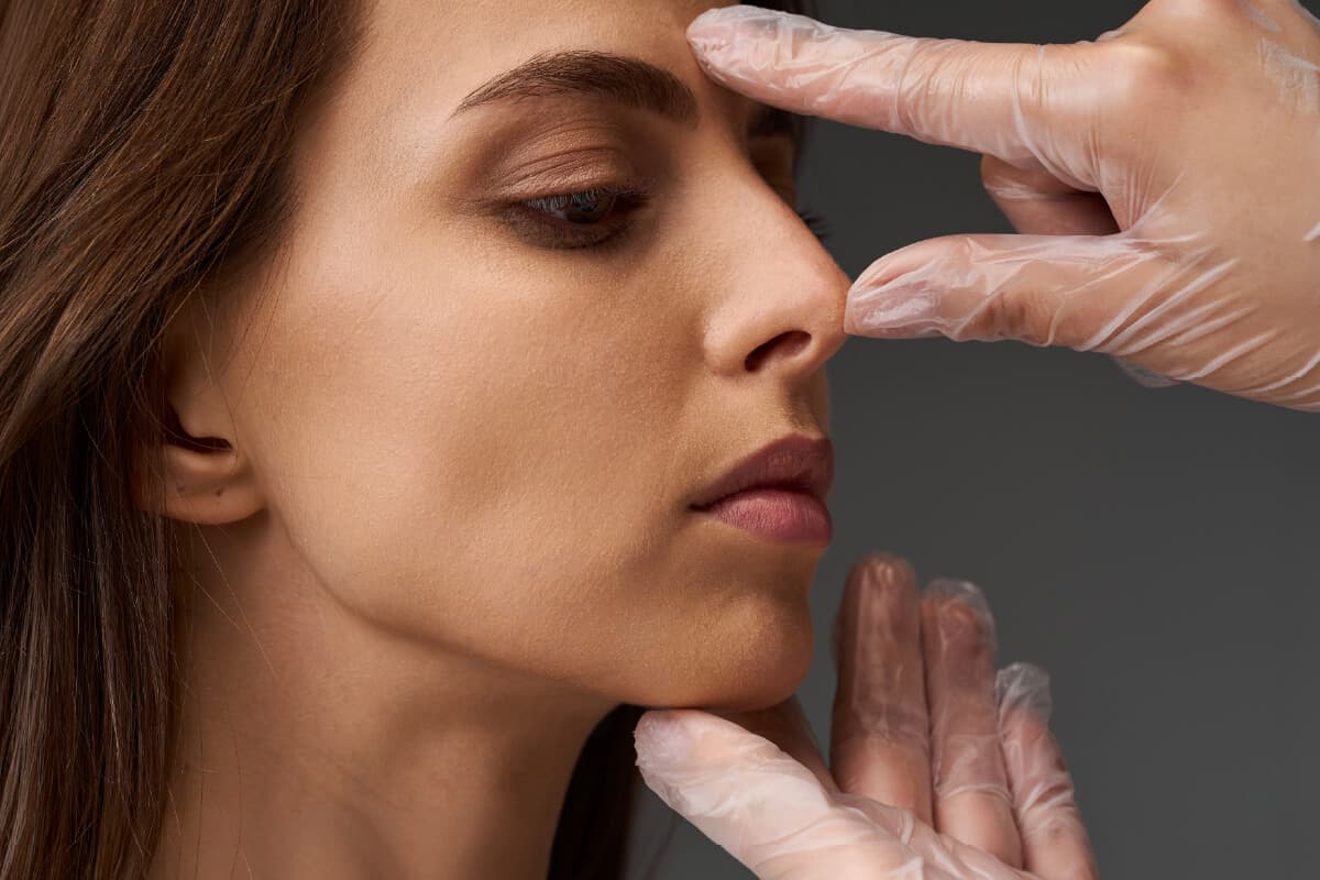 Rinoplastia ou Rinomodelação: Diferenças, Riscos e Resultados